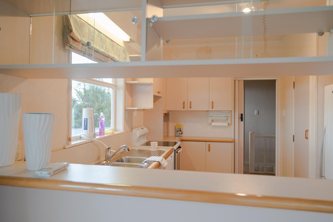 New Windsor Super Cozy & Budgeting 3 Bdrm Holiday Home Auckland Bagian luar foto
